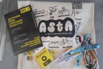 Amnesty-Materialien in der Ersti-Tüte der HHU 2026