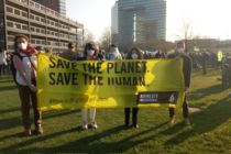 Amnesty beim Globalen Klimastreik in Düsseldorf am 25.03.2022