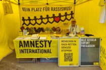 Infostand beim Rock-gegen-Rechts-Festival 2025